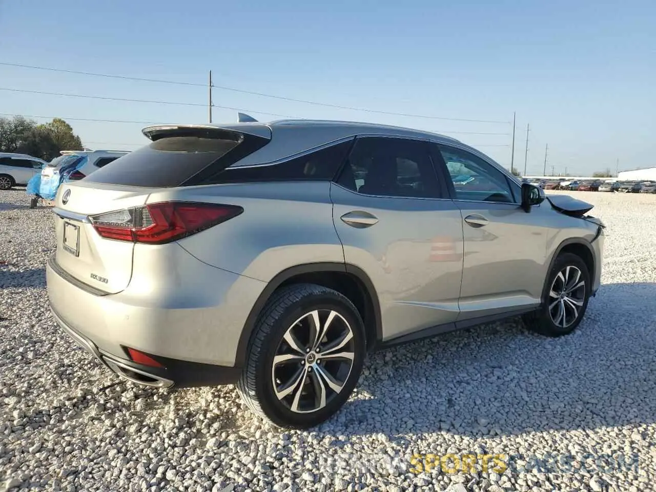 3 fotografías del automóvil dañado 2T2HZMAA3MC203219 LEXUS RX350 2021