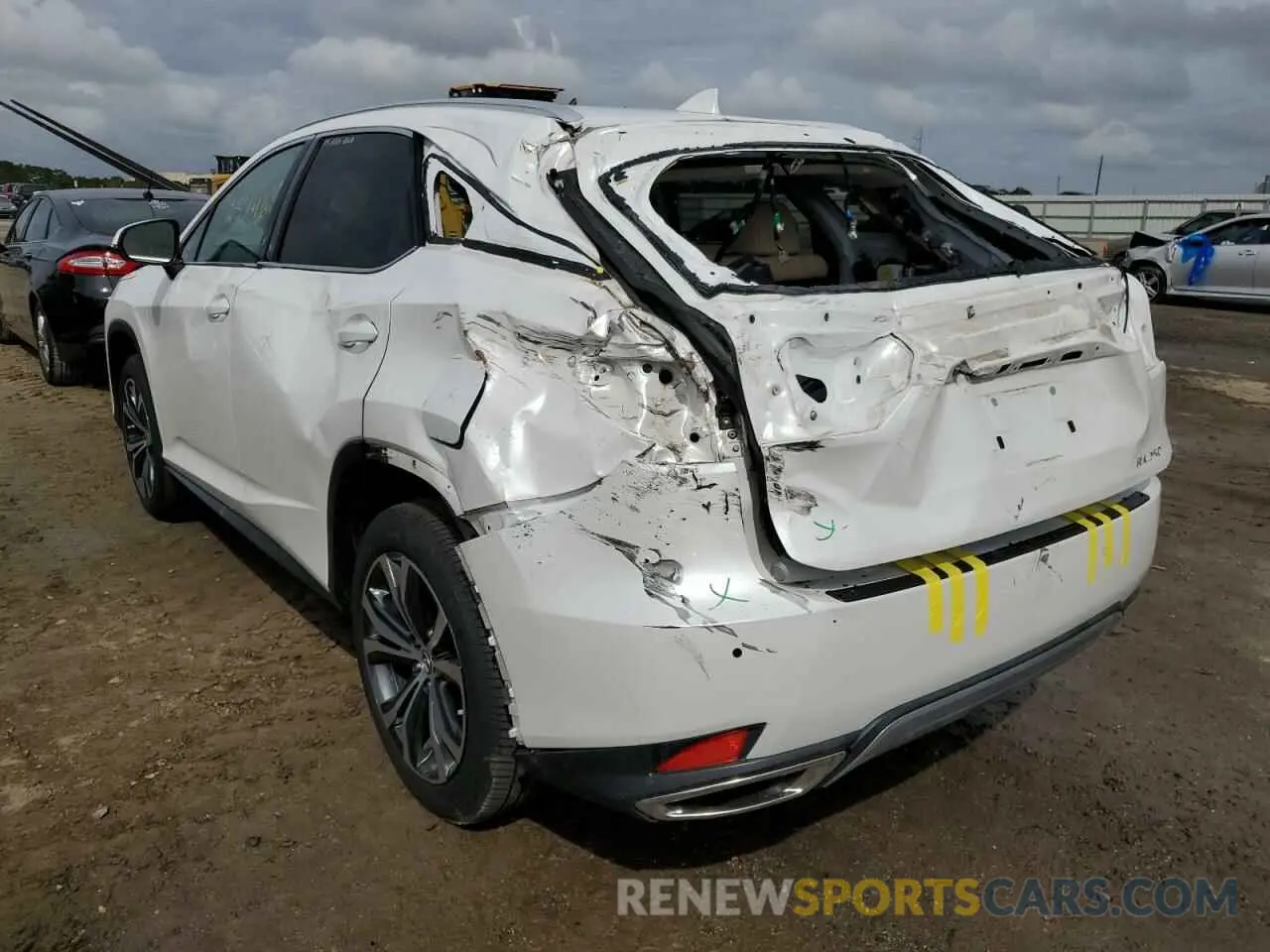 3 fotografías del automóvil dañado 2T2HZMAA6MC187467 LEXUS RX350 2021