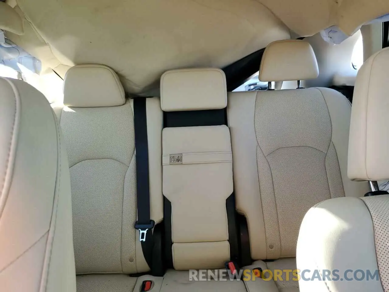 10 fotografías del automóvil dañado 2T2HZMAA7MC208634 LEXUS RX350 2021
