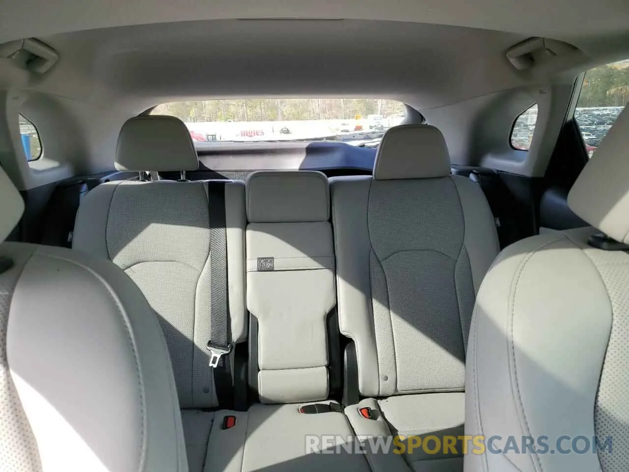10 fotografías del automóvil dañado 2T2HZMAA9MC213673 LEXUS RX350 2021