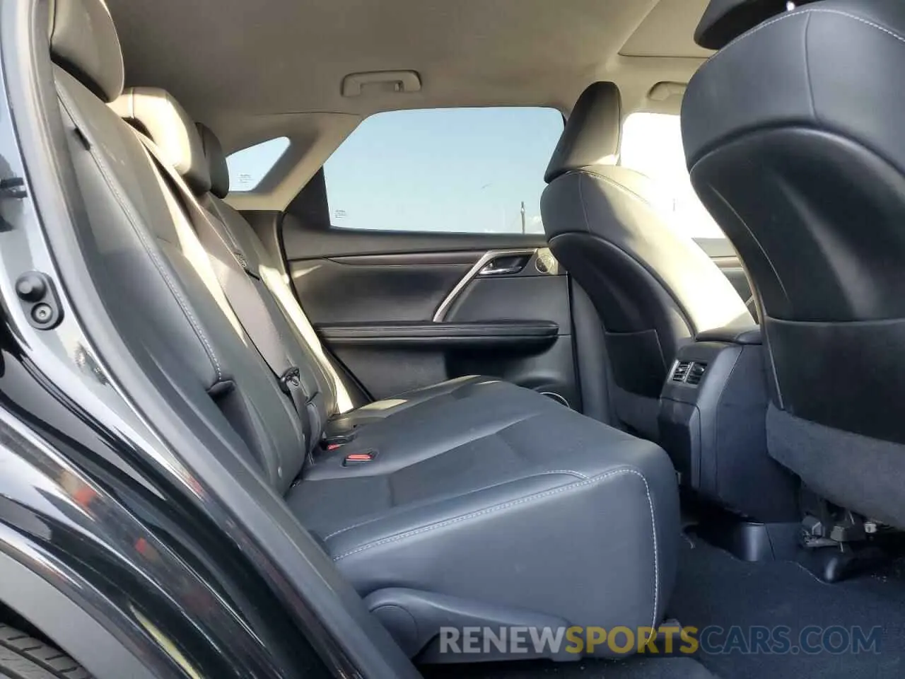 11 fotografías del automóvil dañado 2T2HZMAA9MC217755 LEXUS RX350 2021