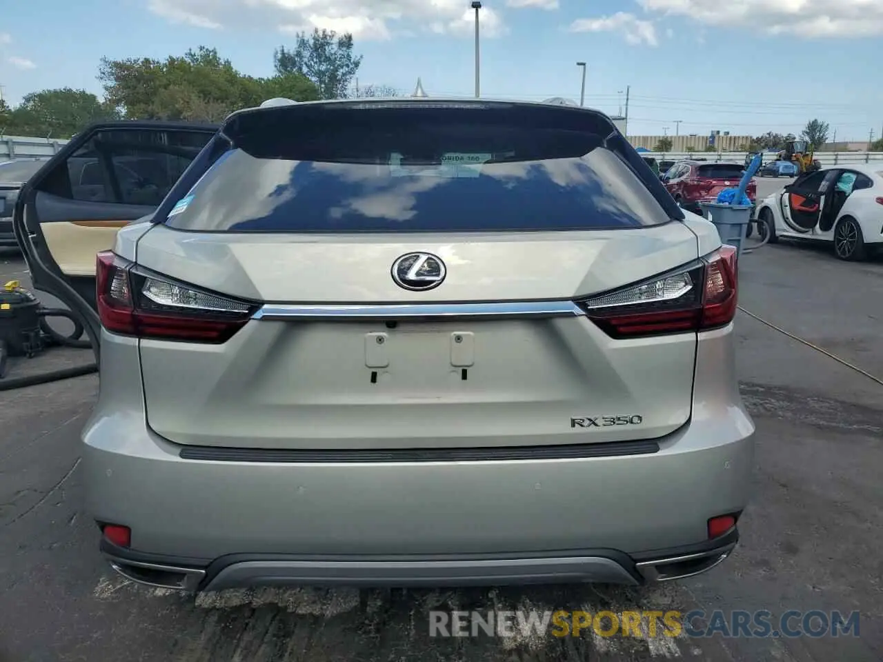 6 fotografías del automóvil dañado 2T2HZMAAXMC186340 LEXUS RX350 2021
