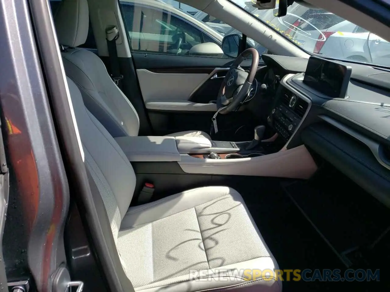 5 fotografías del automóvil dañado 2T2HZMAAXMC218039 LEXUS RX350 2021
