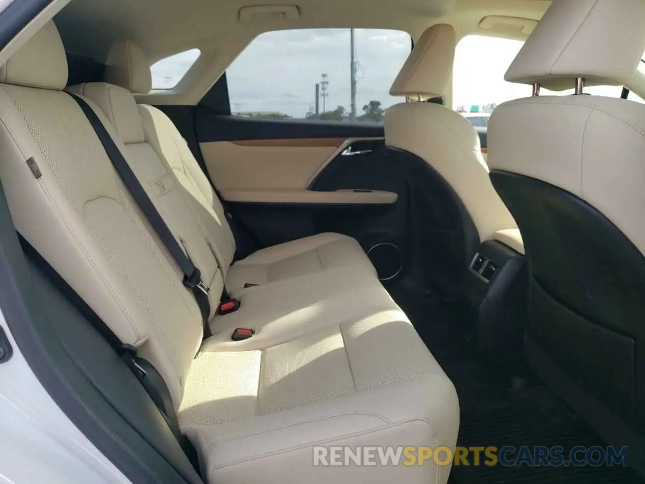 6 fotografías del automóvil dañado 2T2HZMDA1MC305789 LEXUS RX350 2021