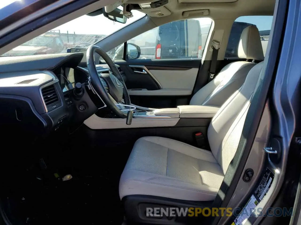 7 fotografías del automóvil dañado 2T2HZMDA3MC307284 LEXUS RX350 2021
