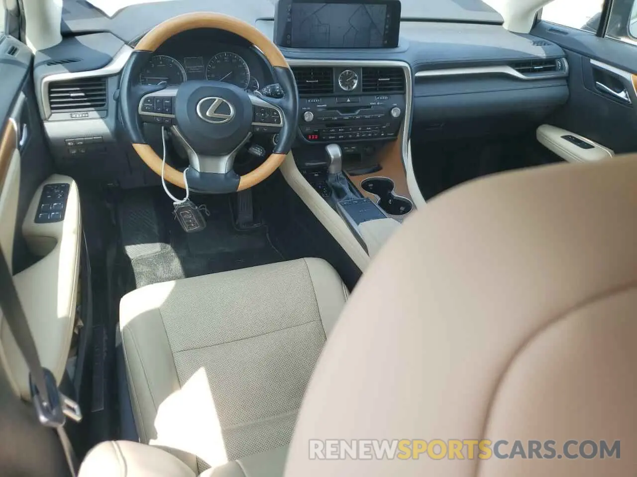 8 fotografías del automóvil dañado 2T2HZMDA5MC264891 LEXUS RX350 2021