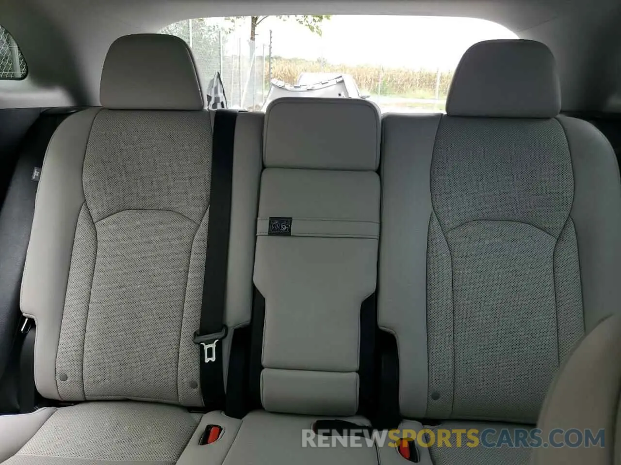10 fotografías del automóvil dañado 2T2HZMDA5MC291282 LEXUS RX350 2021