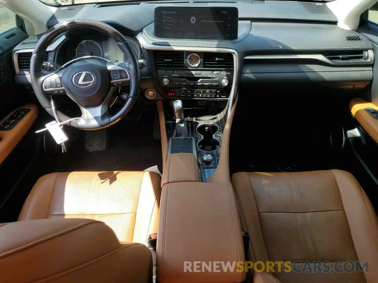 8 fotografías del automóvil dañado 2T2JZMAA6MC214894 LEXUS RX350 2021