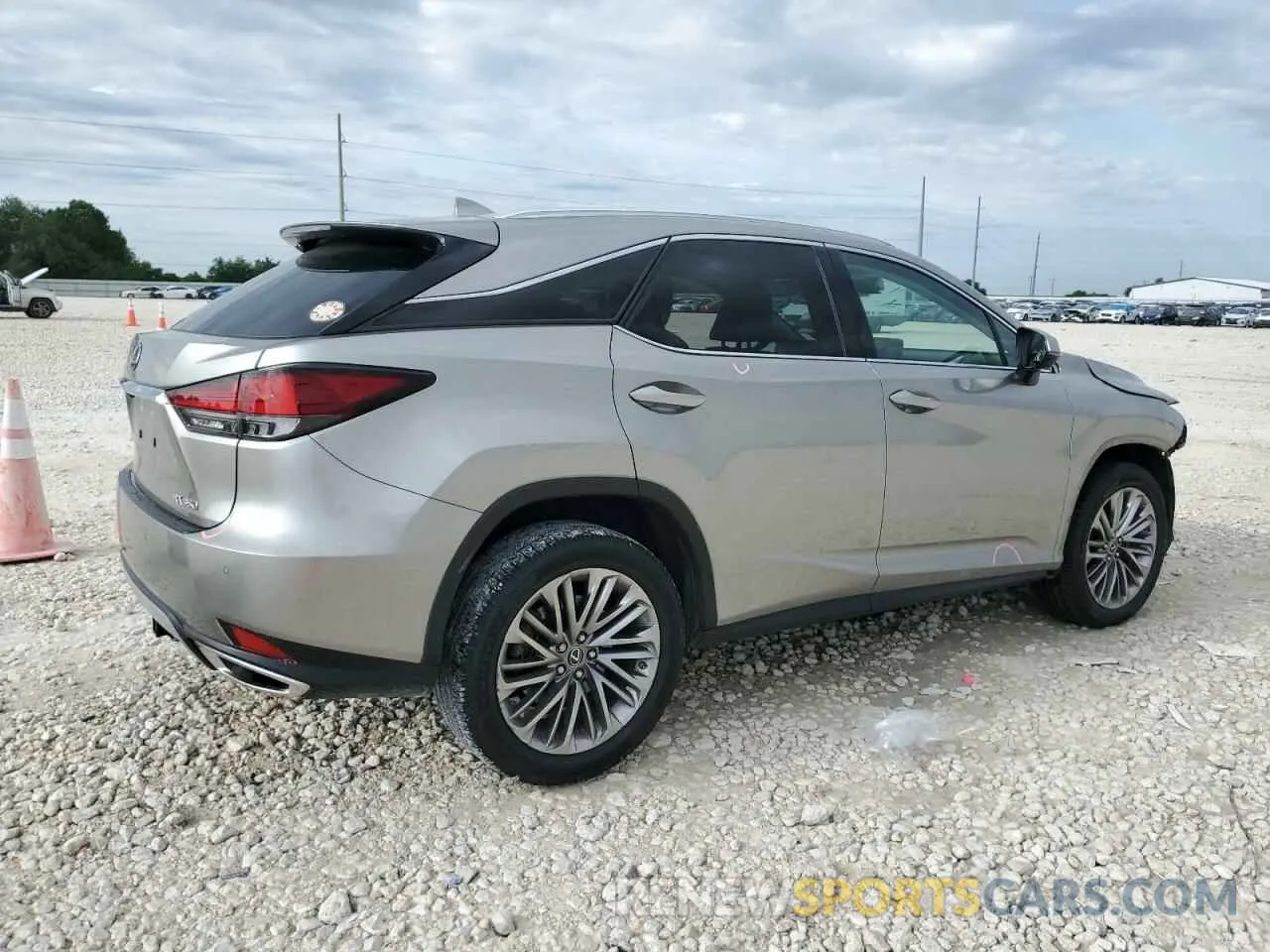 3 fotografías del automóvil dañado 2T2JZMAA7MC188225 LEXUS RX350 2021
