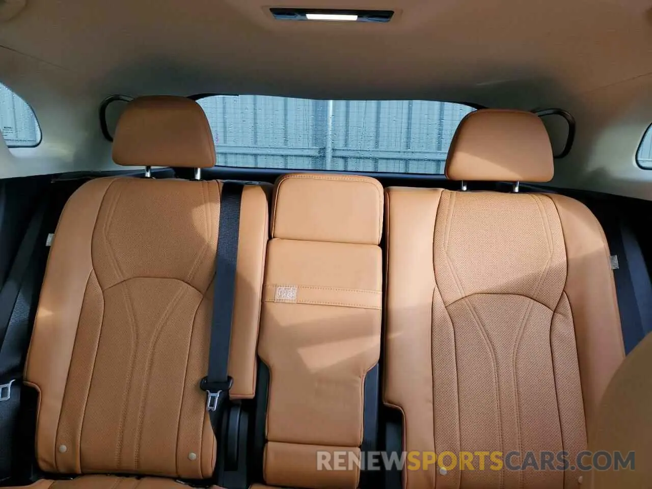 10 fotografías del automóvil dañado 2T2JZMDA9MC267536 LEXUS RX350 2021