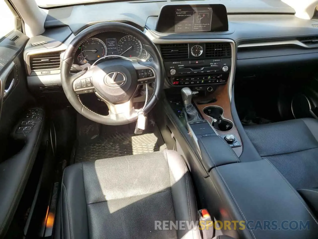 8 fotografías del automóvil dañado JTJHZKFA1M2031902 LEXUS RX350 2021