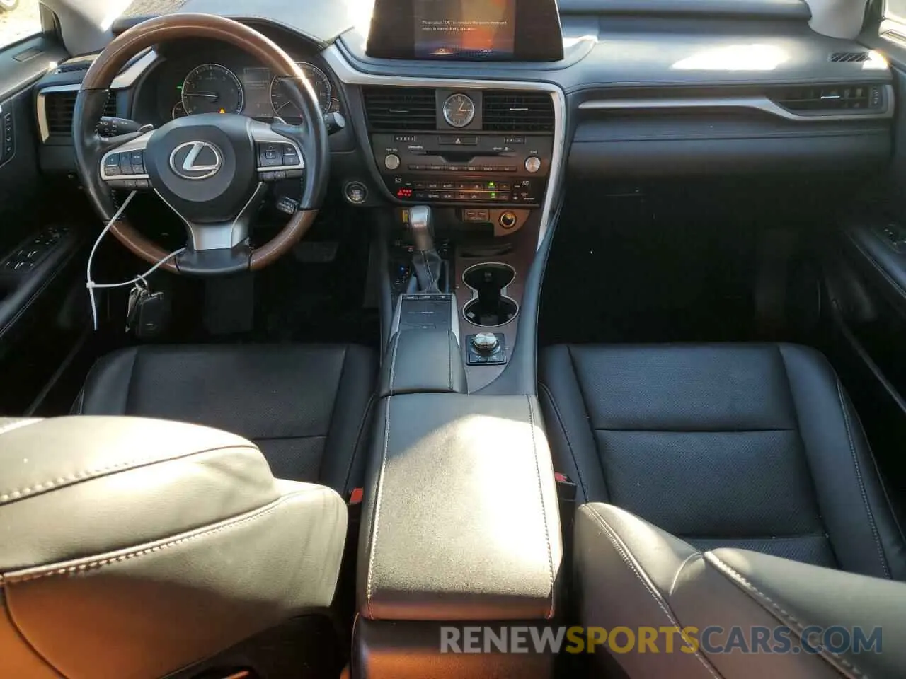 8 fotografías del automóvil dañado JTJHZKFA6M2028221 LEXUS RX350 2021