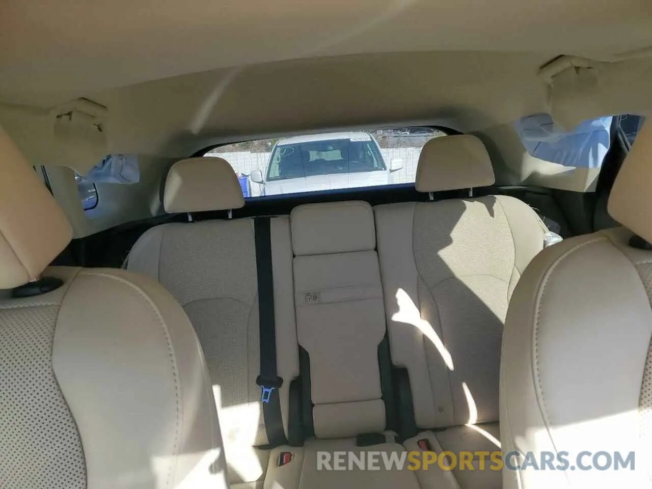 10 fotografías del automóvil dañado 2T2HZMAA0NC241041 LEXUS RX350 2022