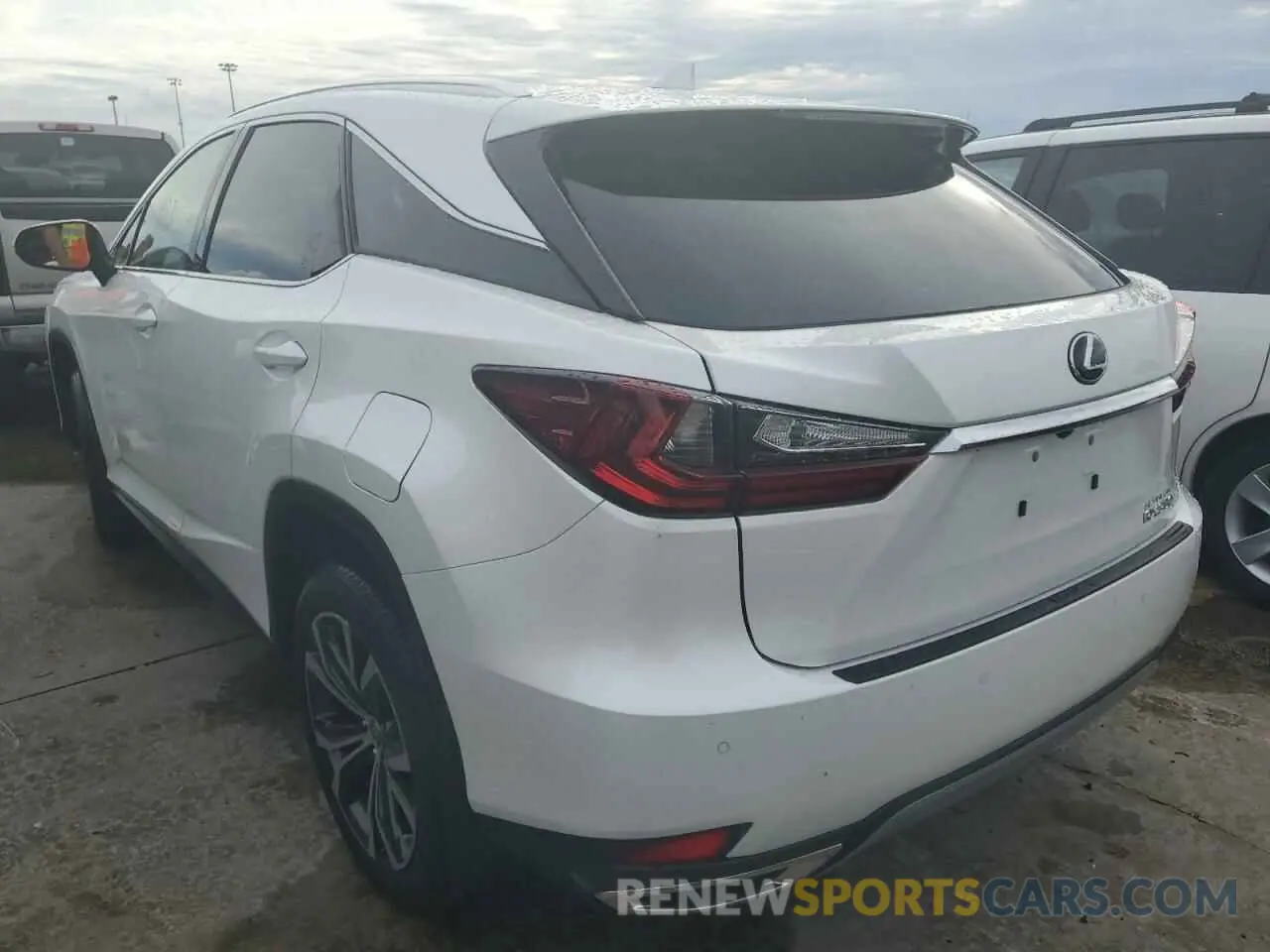 3 fotografías del automóvil dañado 2T2HZMAA0NC254694 LEXUS RX350 2022
