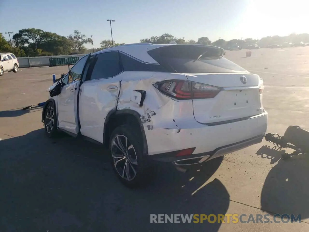 3 fotografías del automóvil dañado 2T2HZMAA1NC230405 LEXUS RX350 2022
