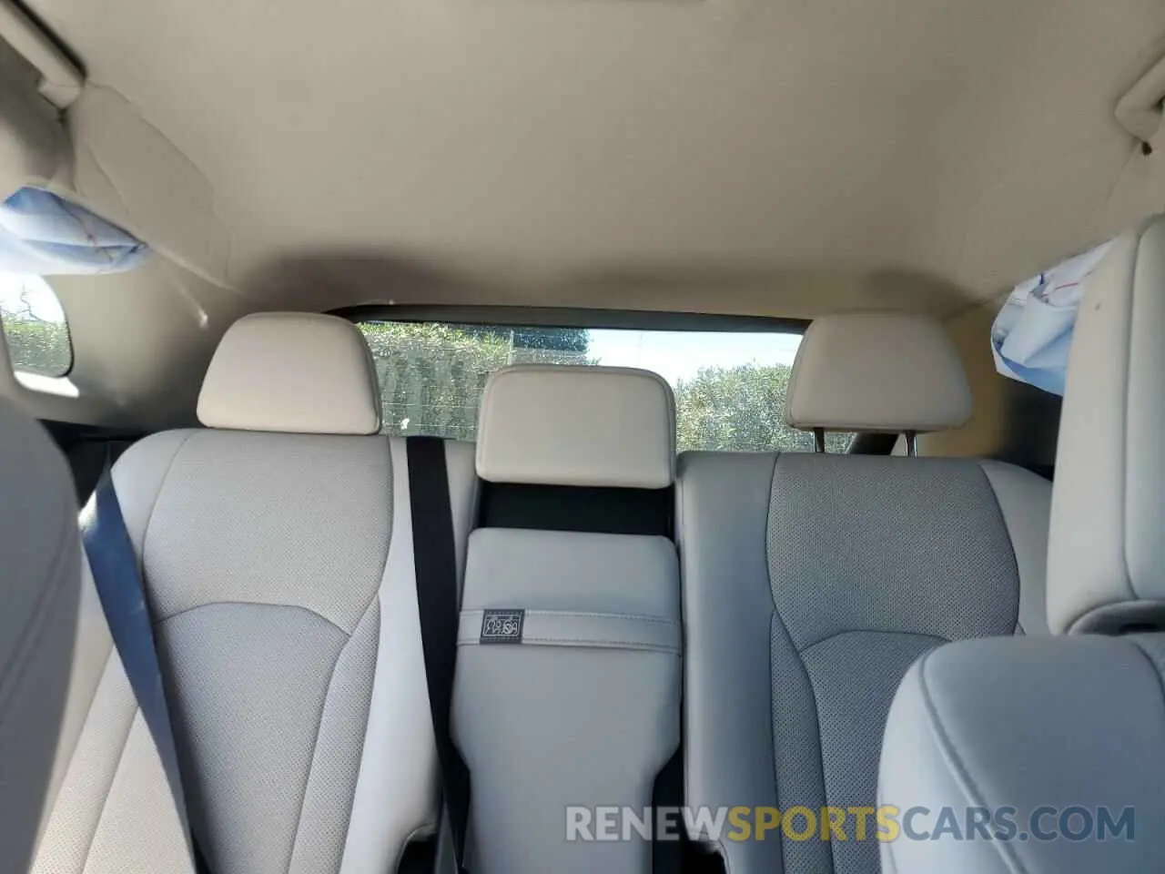 10 fotografías del automóvil dañado 2T2HZMAA7NC257835 LEXUS RX350 2022