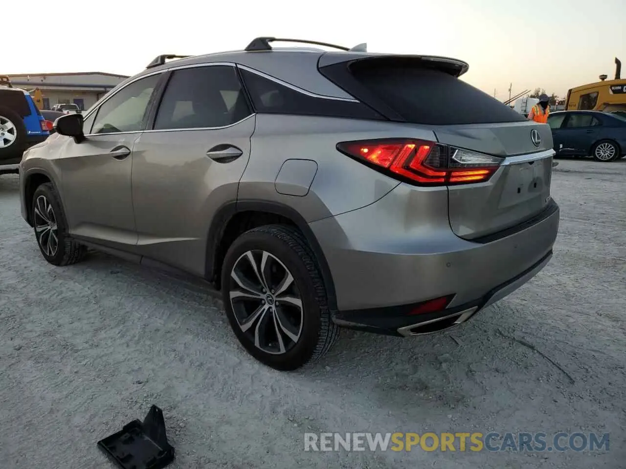 2 fotografías del automóvil dañado 2T2HZMAA8NC252983 LEXUS RX350 2022