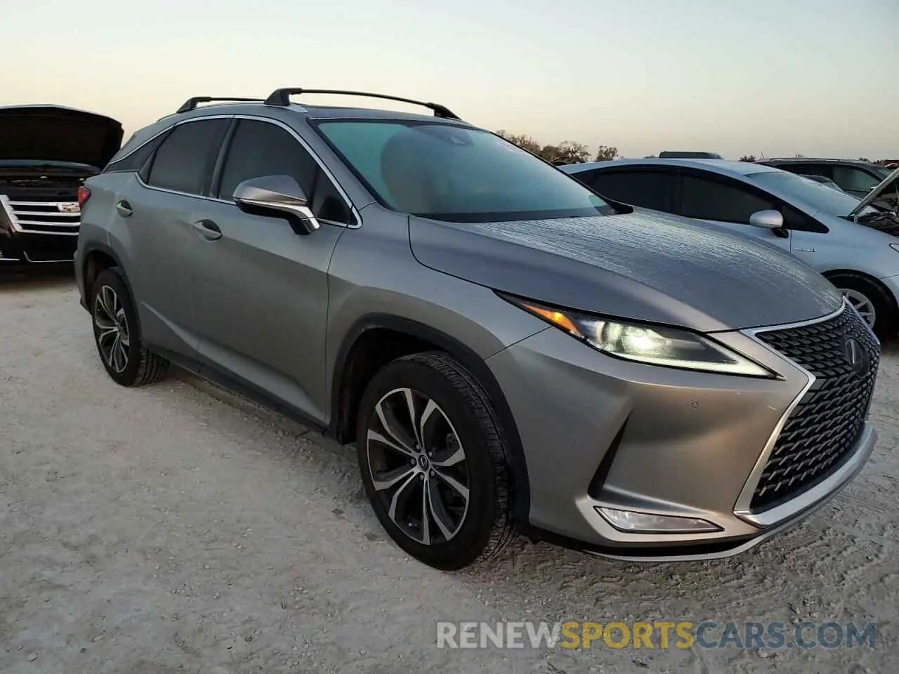 4 fotografías del automóvil dañado 2T2HZMAA8NC252983 LEXUS RX350 2022
