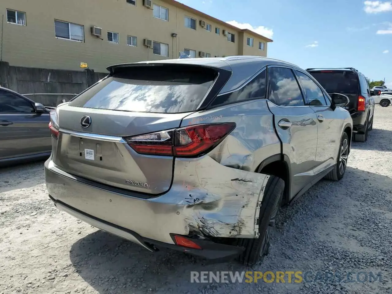 4 fotografías del automóvil dañado 2T2HZMAA9NC221306 LEXUS RX350 2022