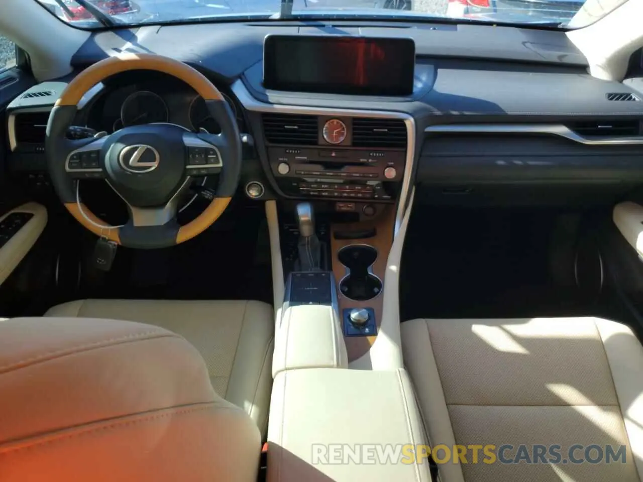 8 fotografías del automóvil dañado 2T2HZMAAXNC228958 LEXUS RX350 2022