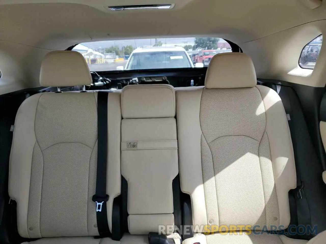 10 fotografías del automóvil dañado 2T2HZMDA3NC338357 LEXUS RX350 2022