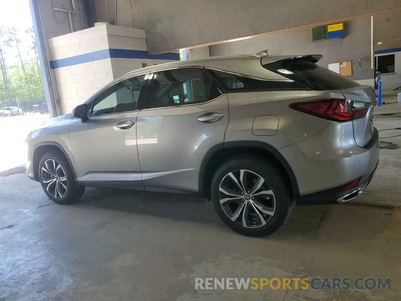 2 fotografías del automóvil dañado 2T2HZMDA7NC328902 LEXUS RX350 2022
