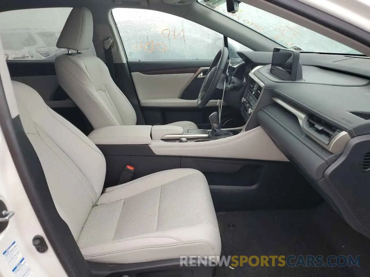 5 fotografías del automóvil dañado 2T2HZMDAXNC324312 LEXUS RX350 2022