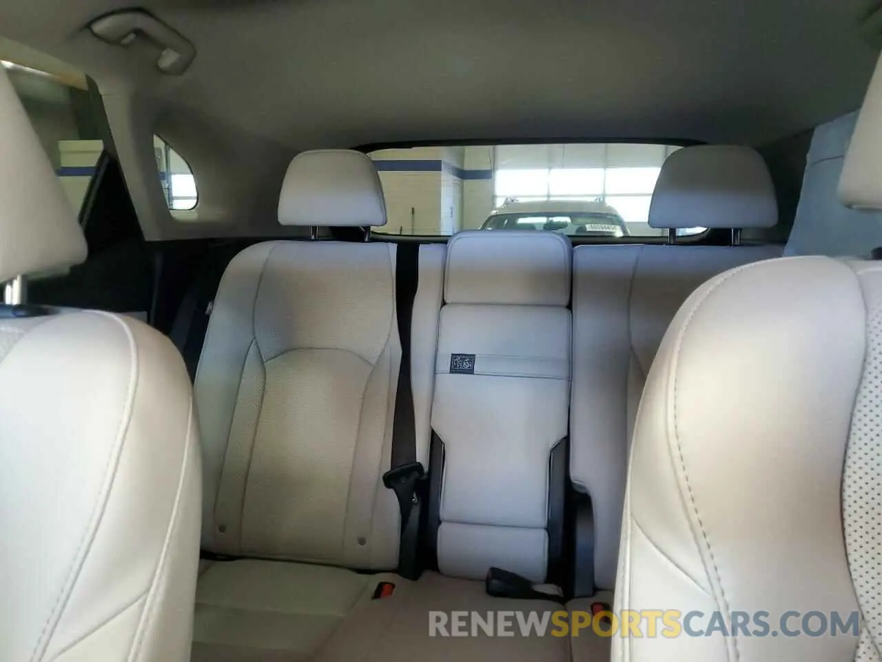 10 fotografías del automóvil dañado 2T2HZMDAXNC332118 LEXUS RX350 2022