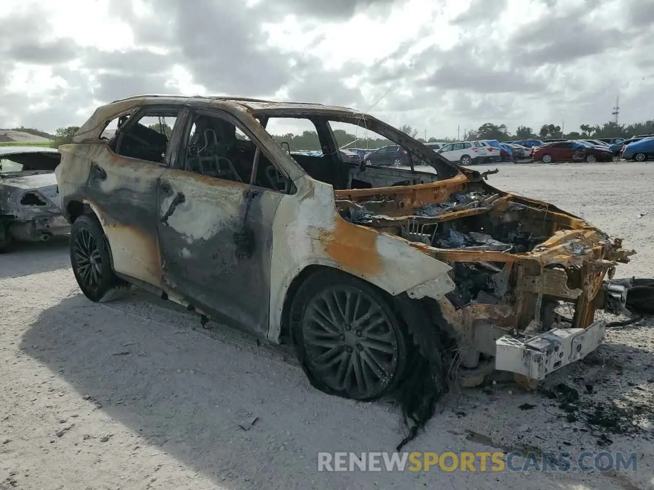4 fotografías del automóvil dañado JTJHZKFA0N2035151 LEXUS RX350 2022