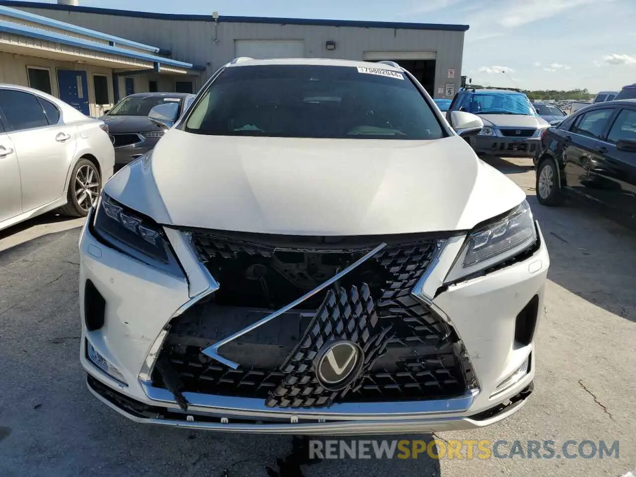 5 fotografías del automóvil dañado JTJJZKEAXN2025939 LEXUS RX350 2022