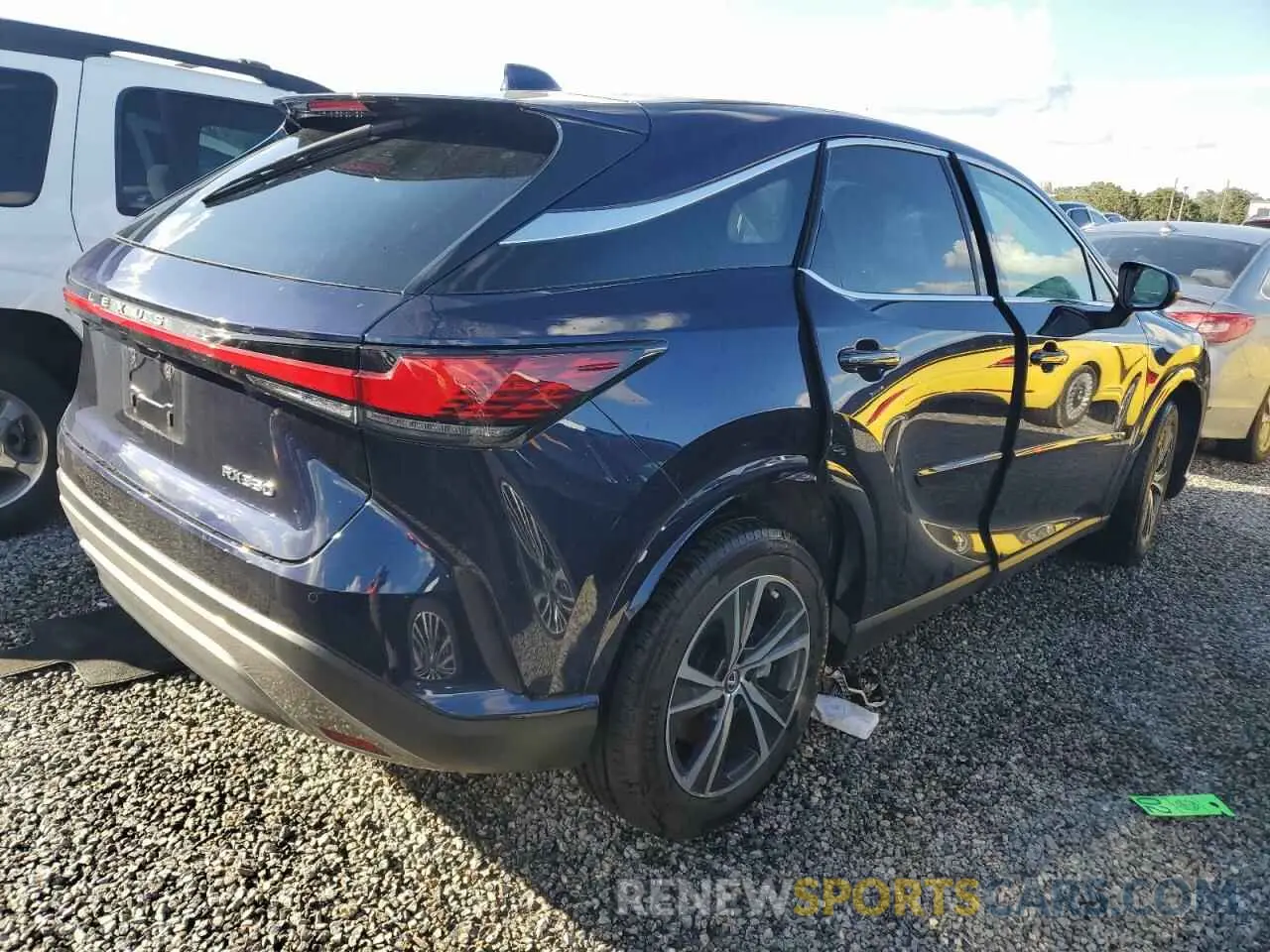 3 fotografías del automóvil dañado 2T2BAMBA5PC015981 LEXUS RX350 2023