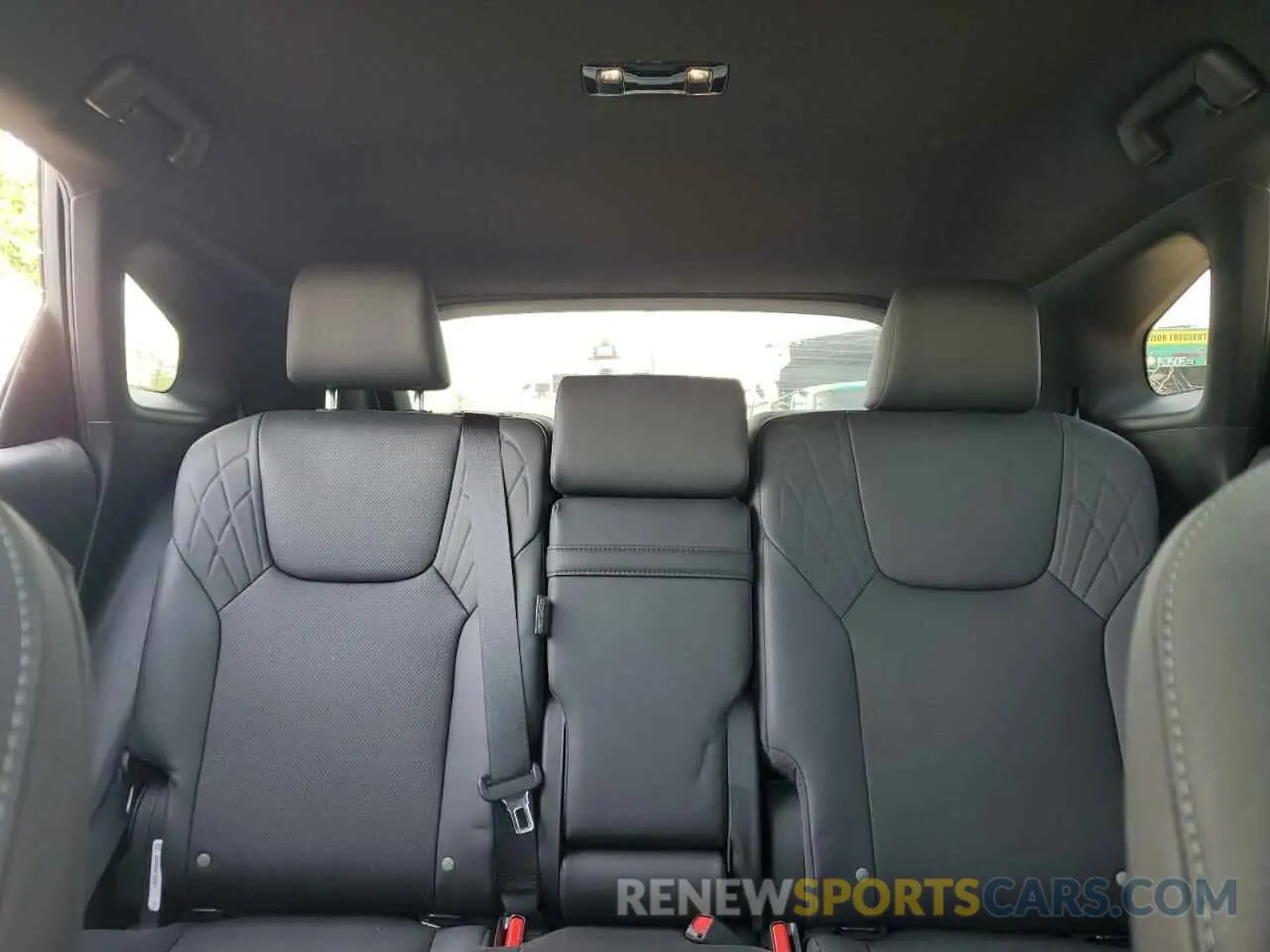 10 fotografías del automóvil dañado 2T2BAMBA7PC015674 LEXUS RX350 2023