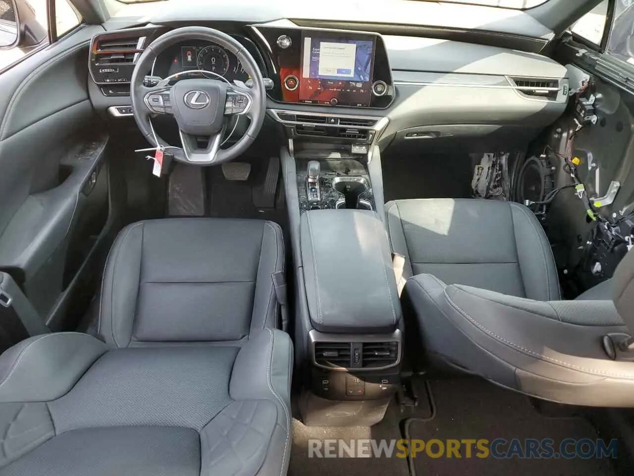 8 fotografías del automóvil dañado 2T2BAMBA7PC015674 LEXUS RX350 2023