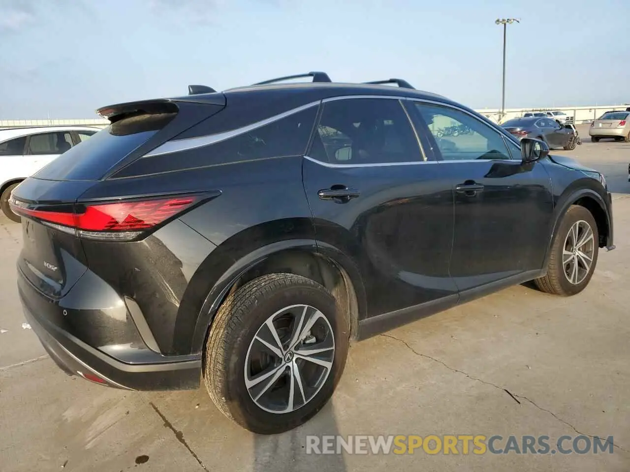 3 fotografías del automóvil dañado 2T2BAMBA8PC007406 LEXUS RX350 2023