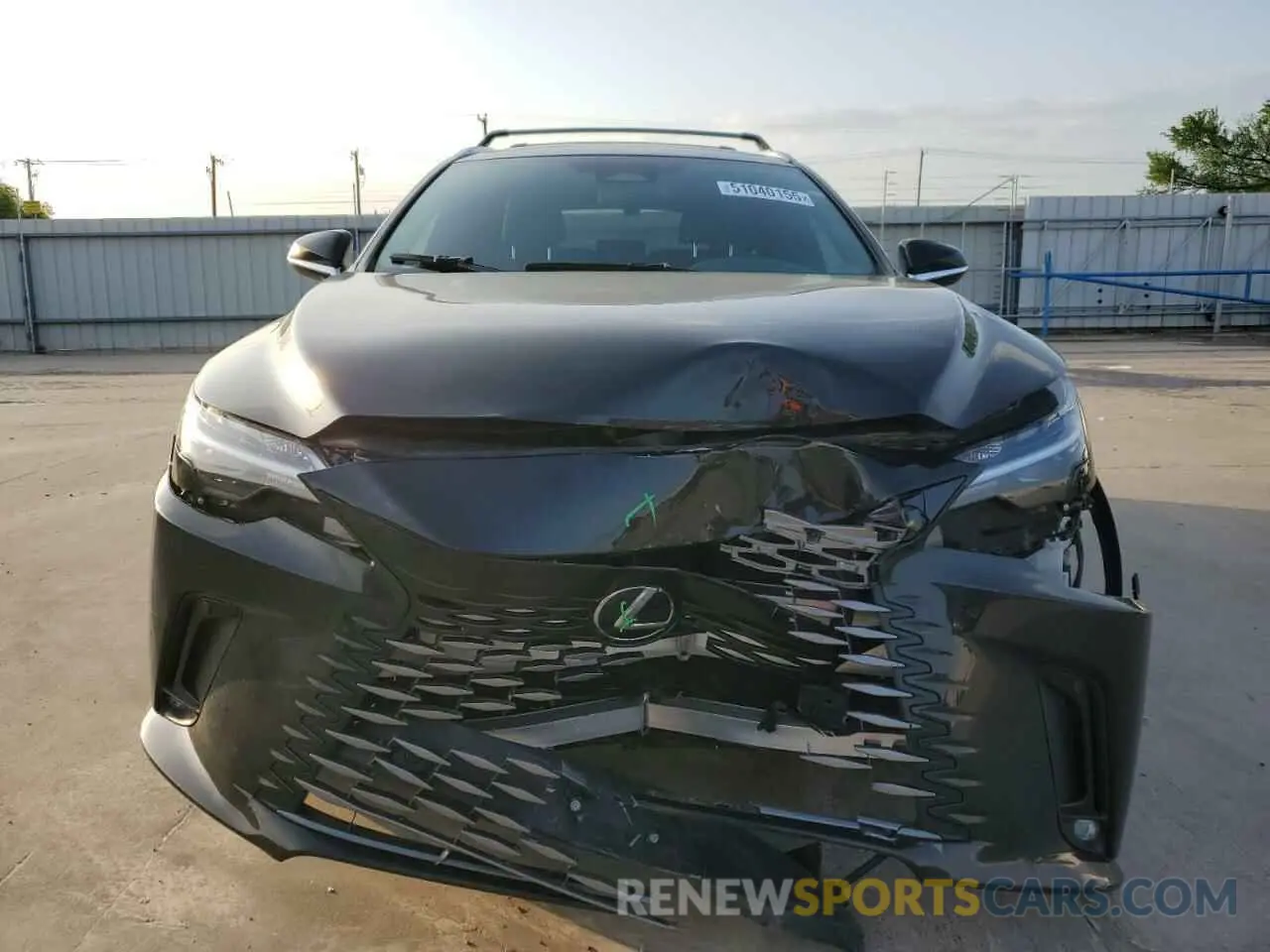 5 fotografías del automóvil dañado 2T2BAMBA8PC007406 LEXUS RX350 2023
