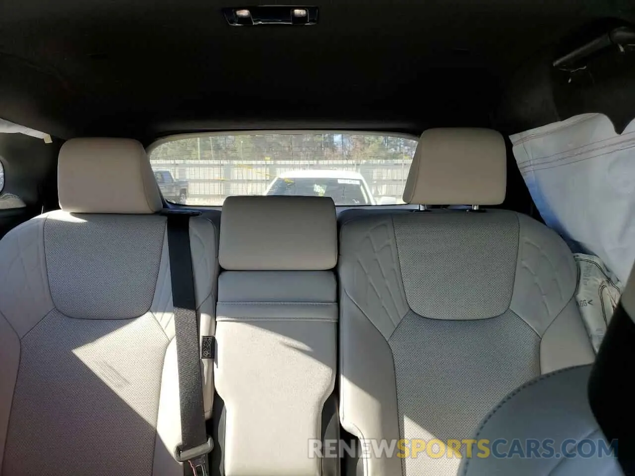 10 fotografías del automóvil dañado 2T2BAMBAXPC011540 LEXUS RX350 2023