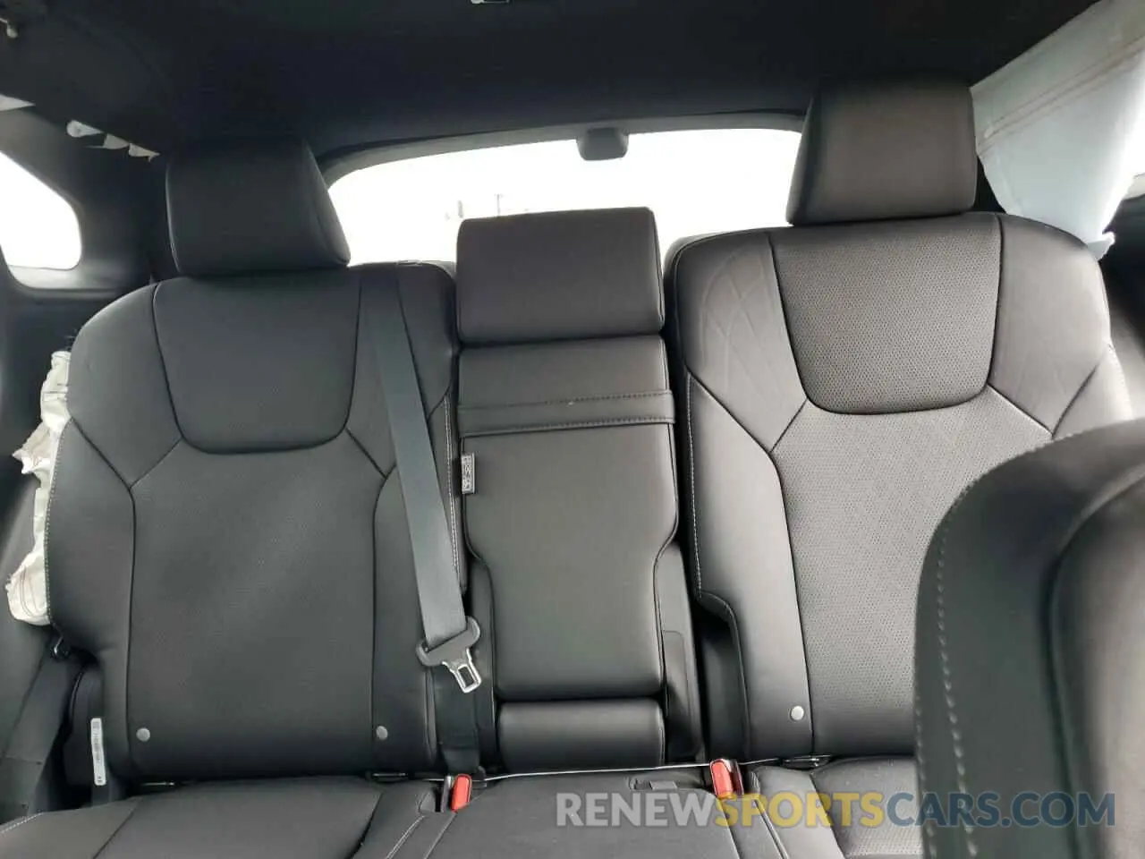 10 fotografías del automóvil dañado 2T2BAMBAXPC014521 LEXUS RX350 2023