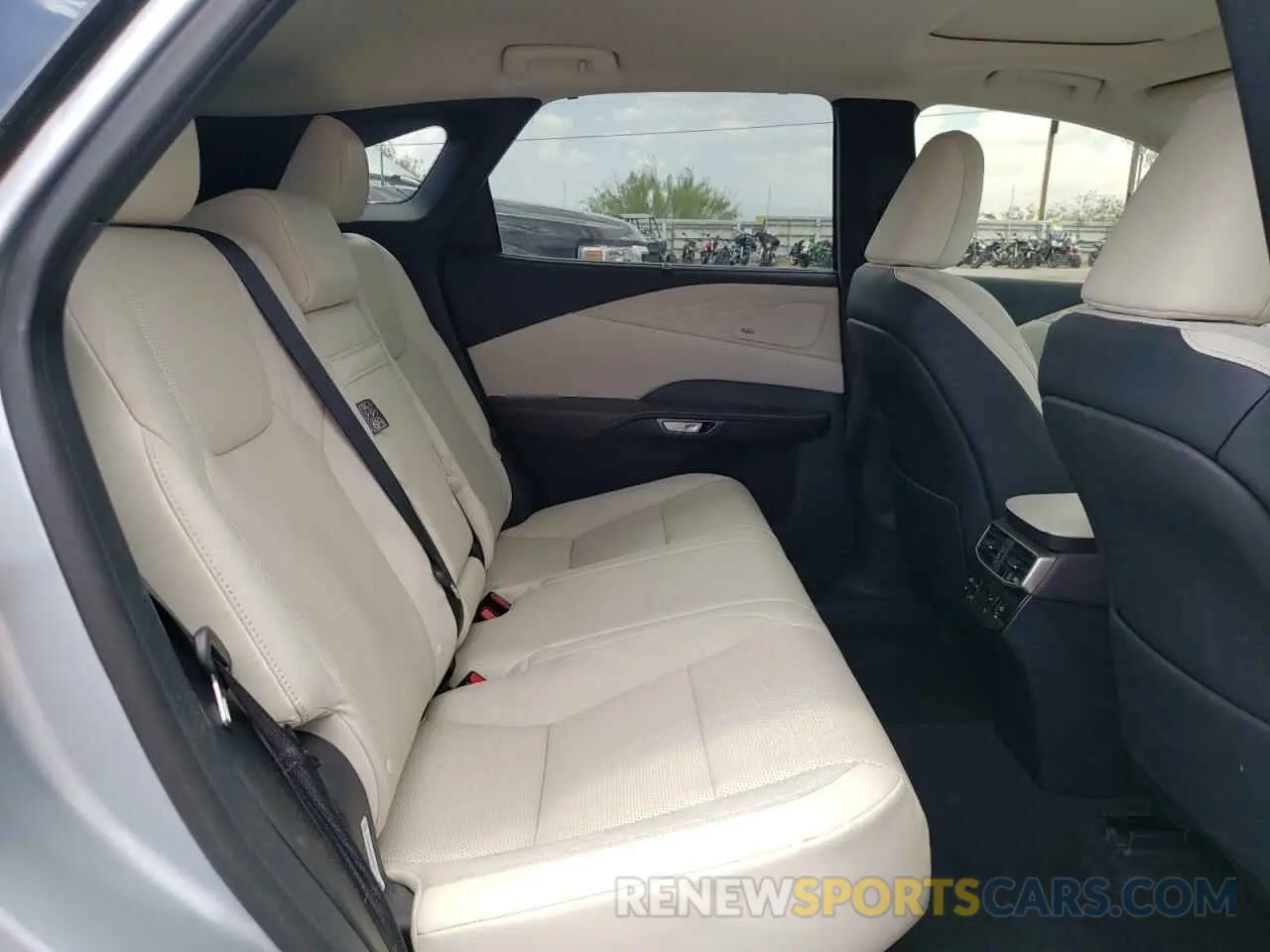 11 fotografías del automóvil dañado 2T2BAMCA2PC036155 LEXUS RX350 2023