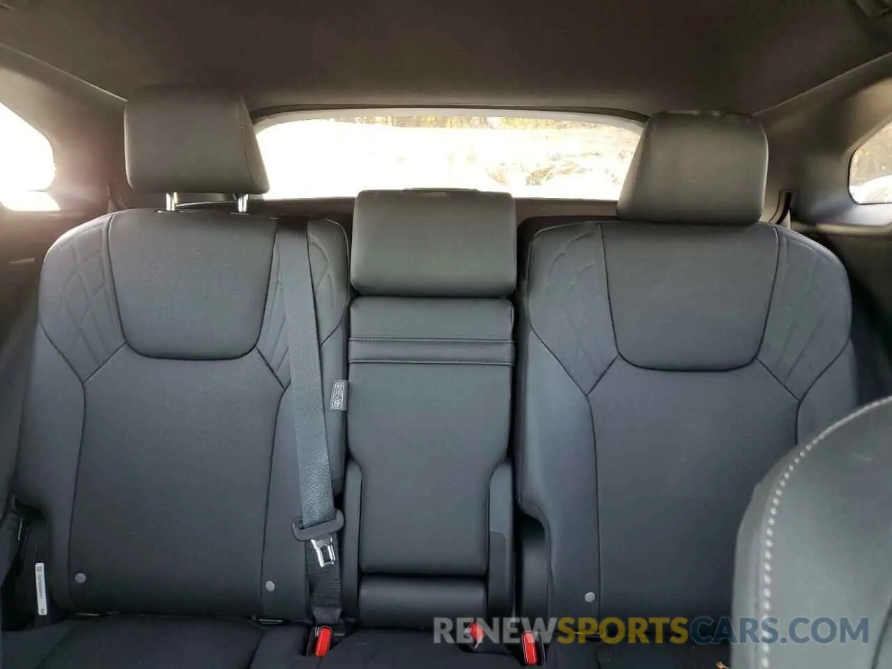 10 fotografías del automóvil dañado 2T2BAMCA4PC038506 LEXUS RX350 2023