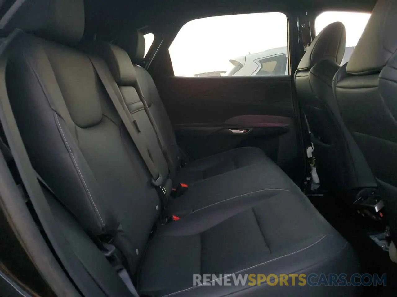 10 fotografías del automóvil dañado 2T2BAMCA6PC018399 LEXUS RX350 2023