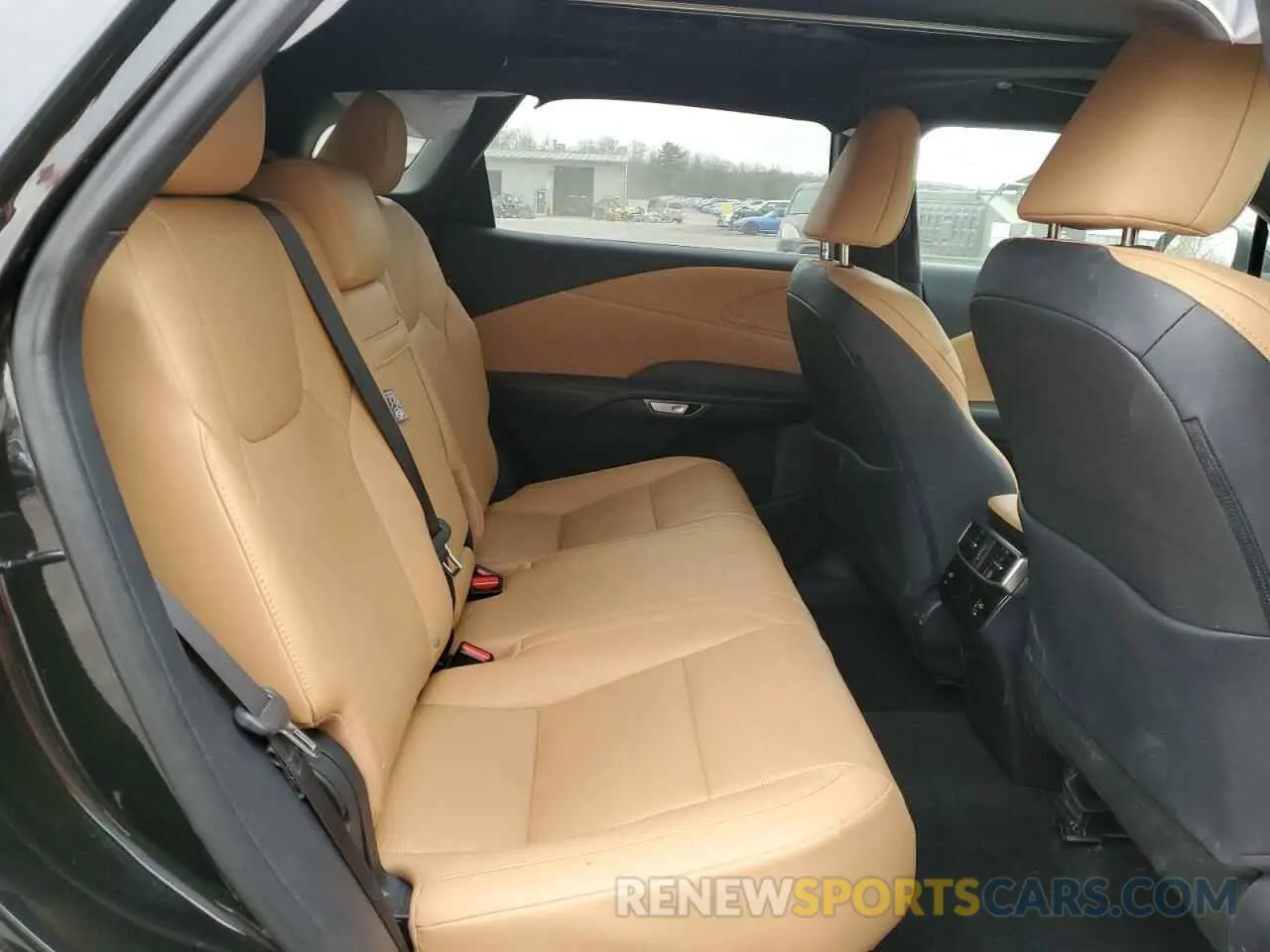 11 fotografías del automóvil dañado 2T2BAMCA7PC025247 LEXUS RX350 2023