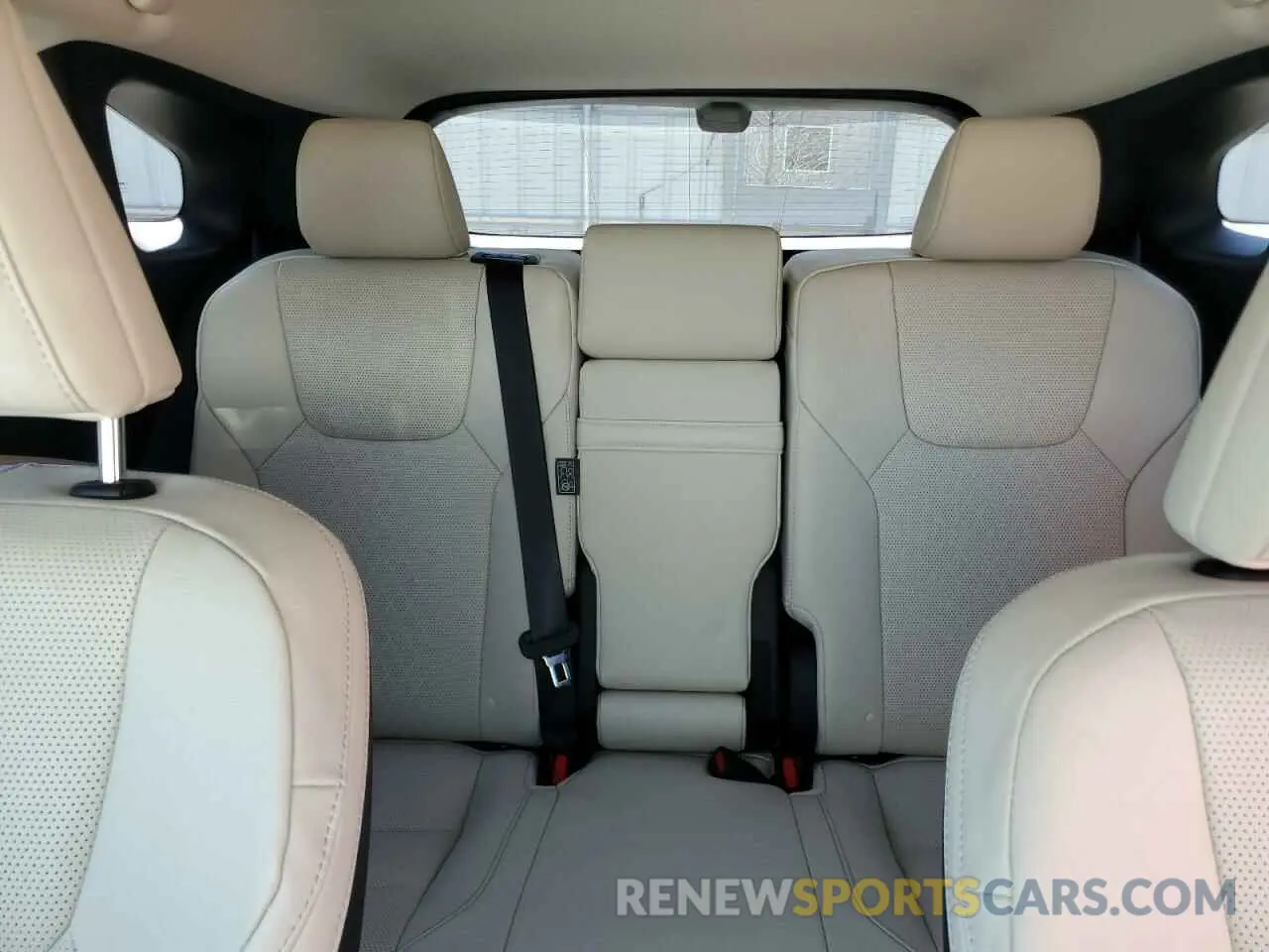 10 fotografías del automóvil dañado 2T2BAMCA8PC006271 LEXUS RX350 2023