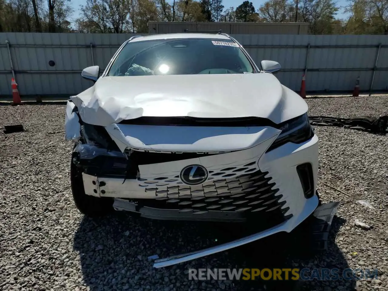 5 fotografías del automóvil dañado 2T2BAMCA8PC006271 LEXUS RX350 2023