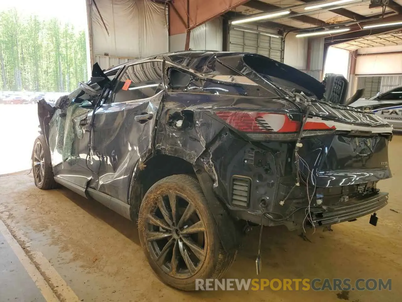 2 fotografías del automóvil dañado 2T2BAMCA8PC033728 LEXUS RX350 2023