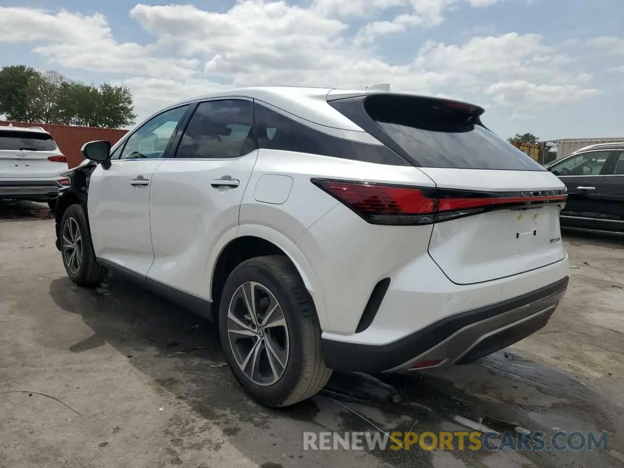2 fotografías del automóvil dañado 2T2BAMBA0RC046266 LEXUS RX350 2024