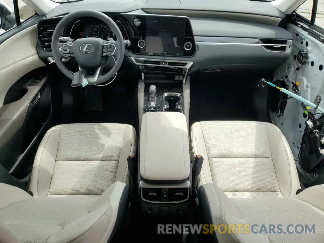 8 fotografías del automóvil dañado 2T2BAMBA0RC046266 LEXUS RX350 2024