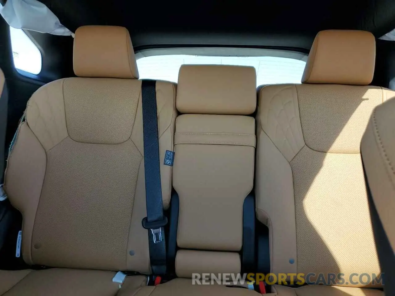 10 fotografías del automóvil dañado 2T2BAMBA1RC046132 LEXUS RX350 2024