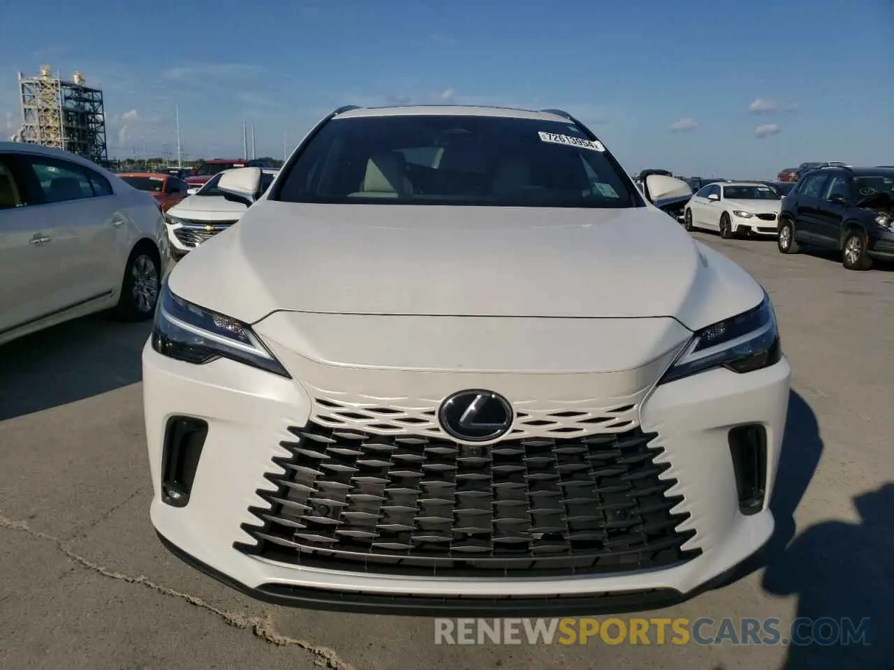 5 fotografías del automóvil dañado 2T2BAMBA2RC026651 LEXUS RX350 2024