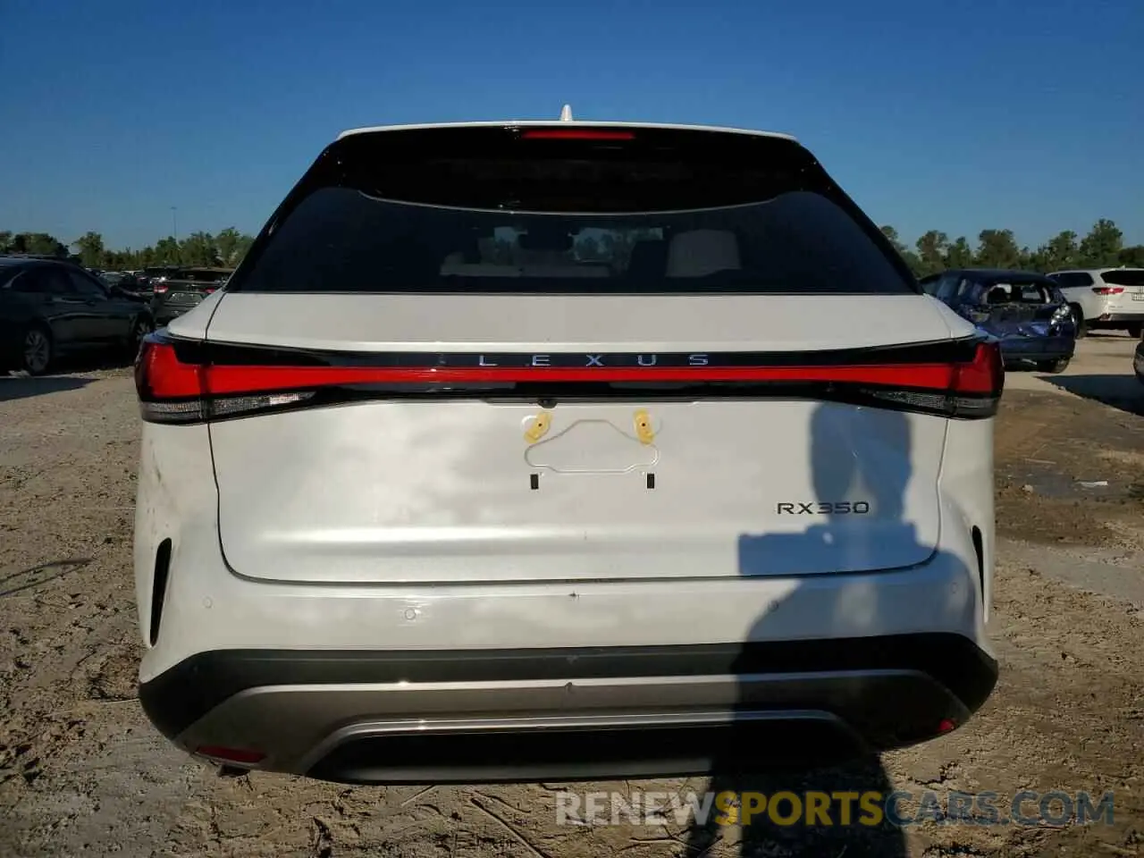 6 fotografías del automóvil dañado 2T2BAMBA2RC045071 LEXUS RX350 2024