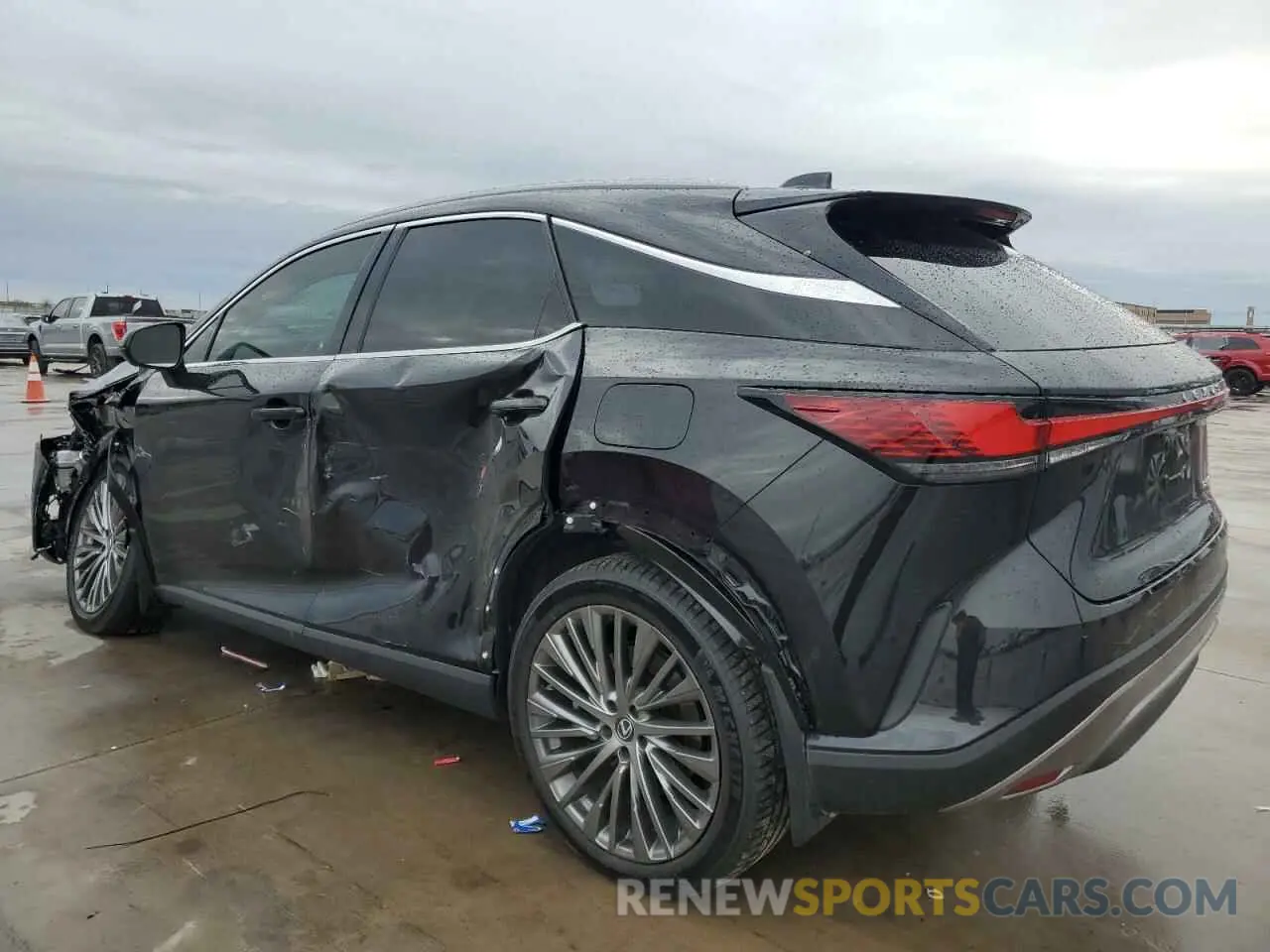 2 fotografías del automóvil dañado 2T2BAMBA4RC030832 LEXUS RX350 2024